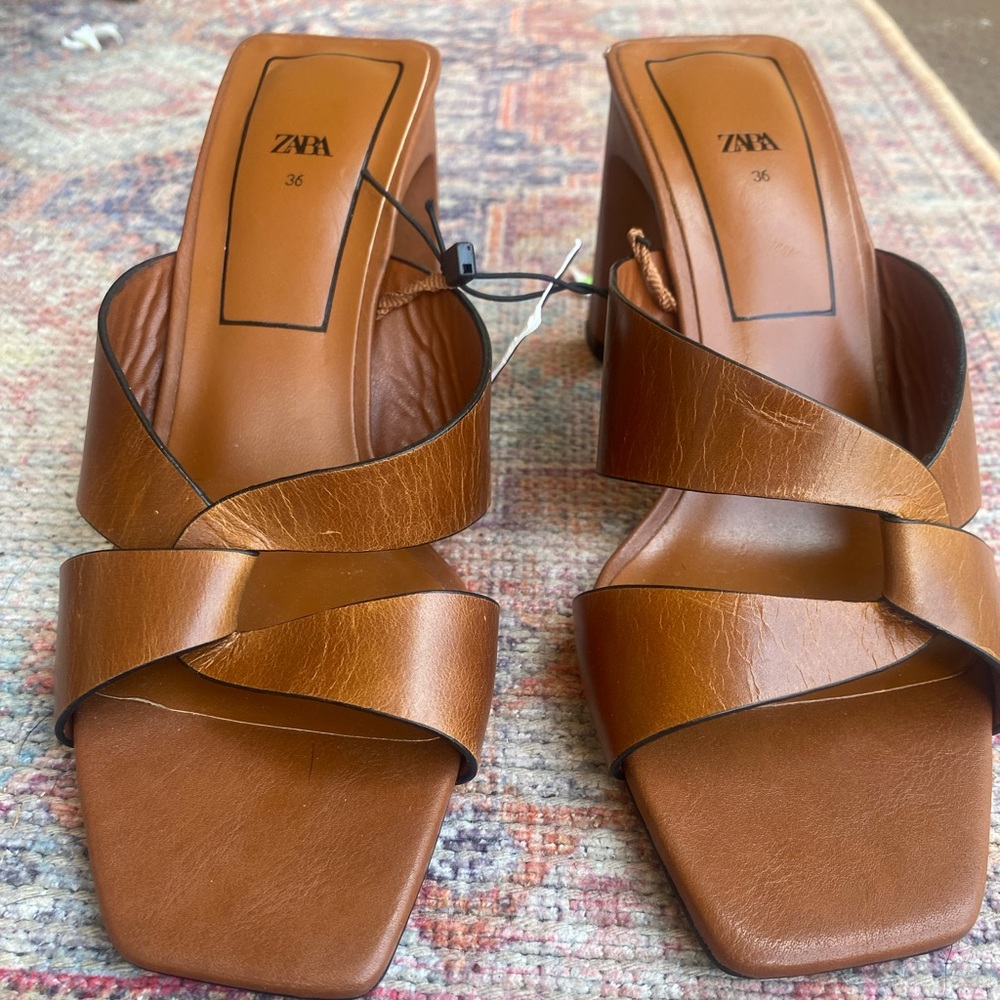 NWT ZARA block heel sleep on shoes in gorgeous cognac color - size 36 / 5.5 US